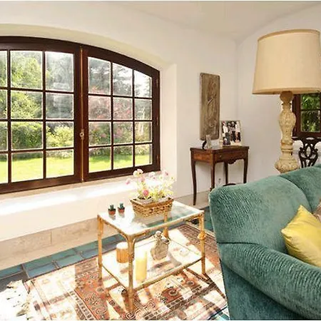 Ferienhaus Stunning Mountain Sintra
